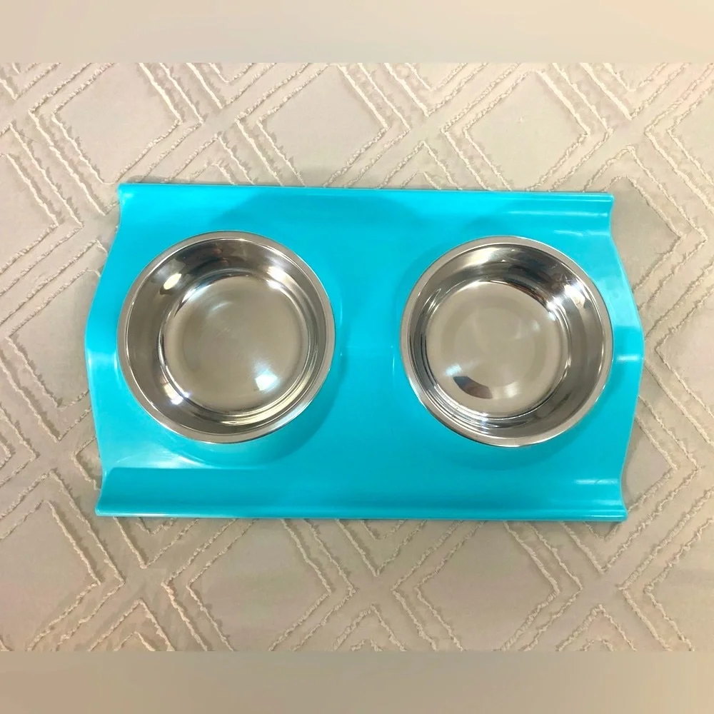 Double Dish Feeder - Picture 3 of 5
